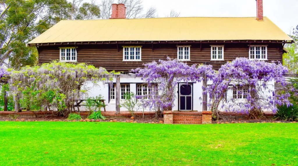 Fairbridge Village accommodation exterior