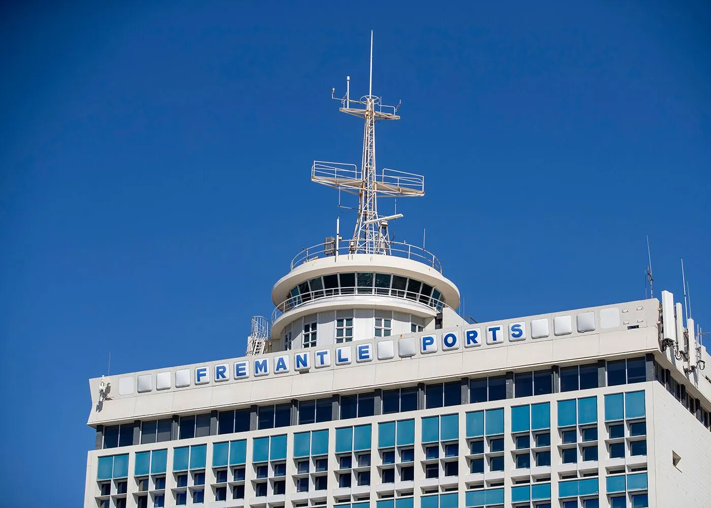 UPS-Solutions-Helping-ports-stay-online-on-busy-days