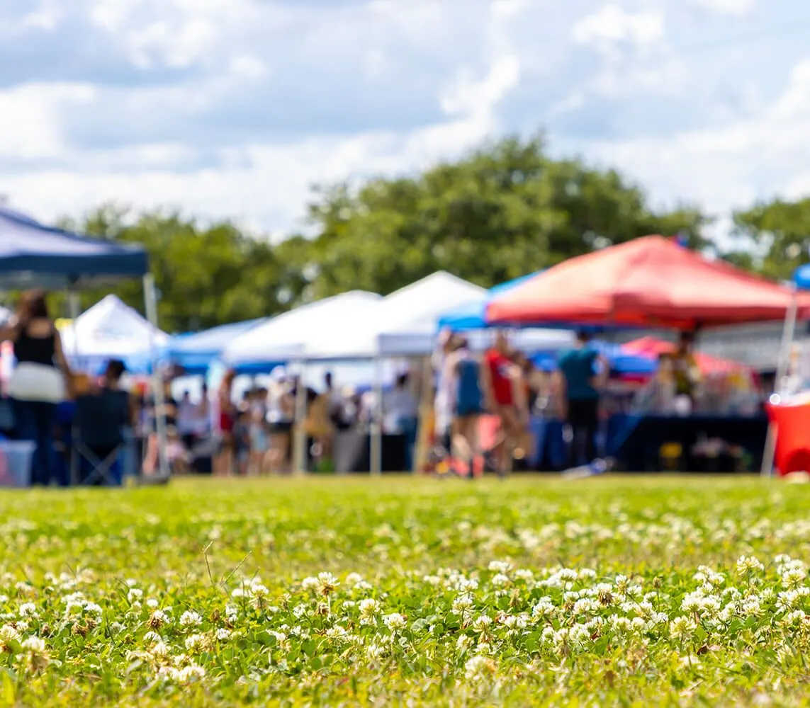 Custom-Branded-Merchandise-Ourdoor-event-tents